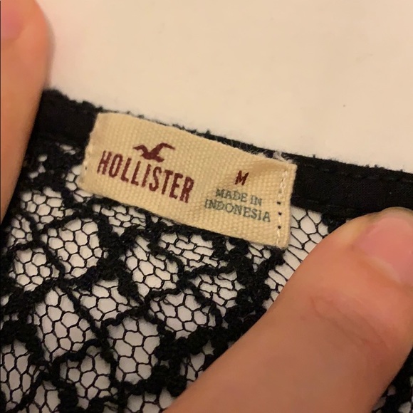 Hollister lace 3/4 sleeve - Picture 2 of 2